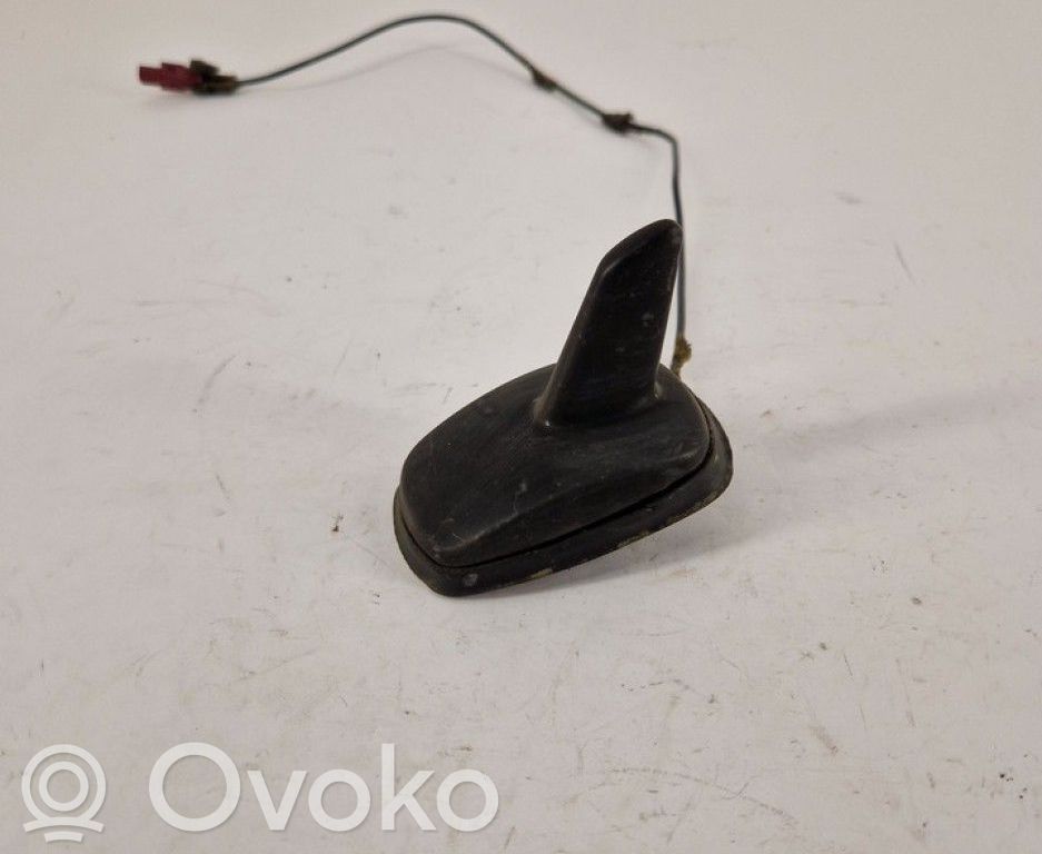 Audi A4 S4 B6 8E 8H Radion antenni 