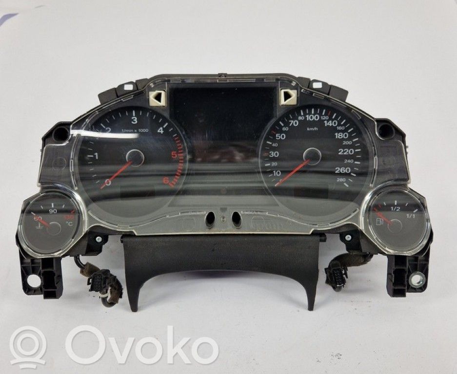 Audi A8 S8 D3 4E Nopeusmittari (mittaristo) 