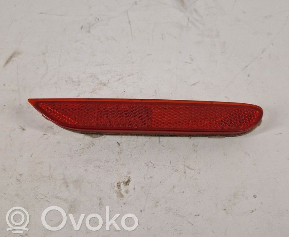 Nissan Qashqai Reflector spate 