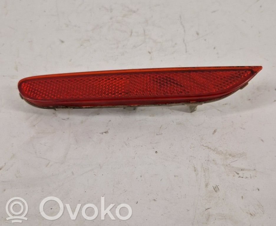 Nissan Qashqai Reflector spate 