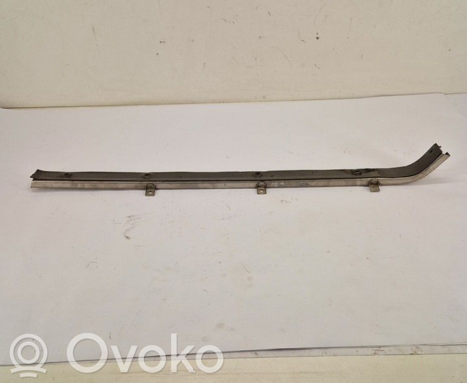 Volkswagen Transporter - Caravelle T6 Prowadnica rolkowa drzwi bocznych / przesuwanych / Zawias środkowy