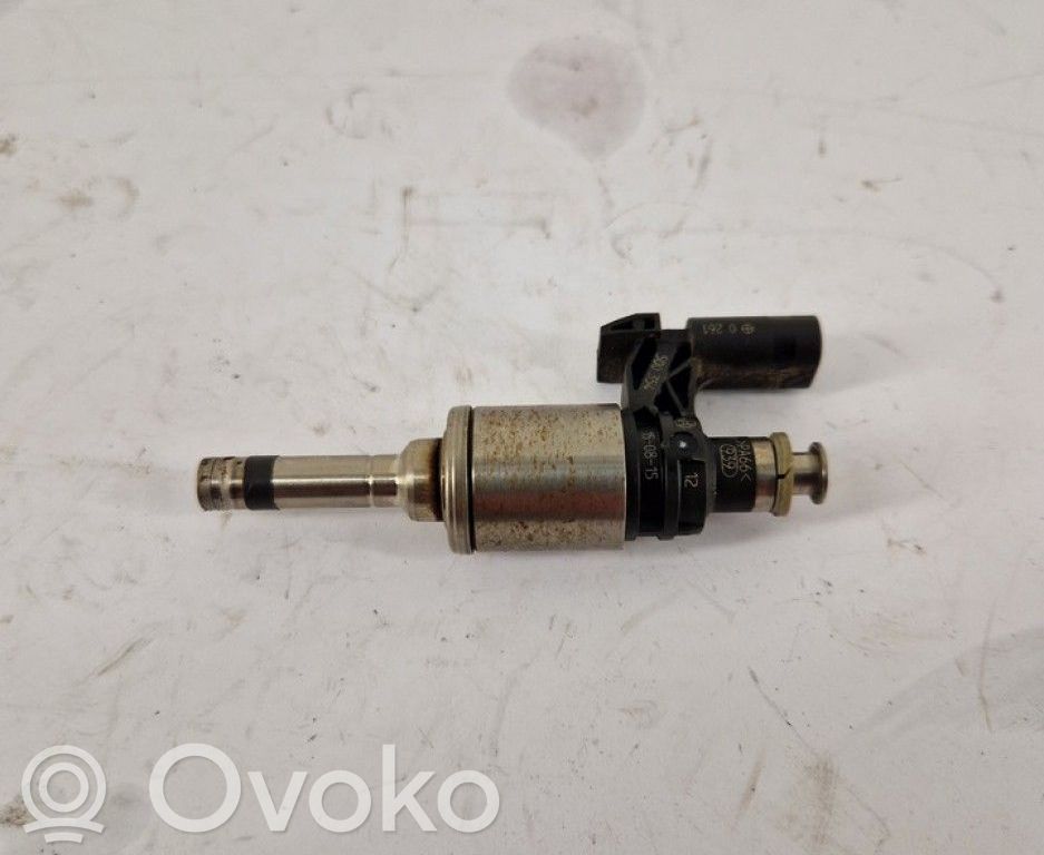 Volkswagen PASSAT B8 Injector combustibil 