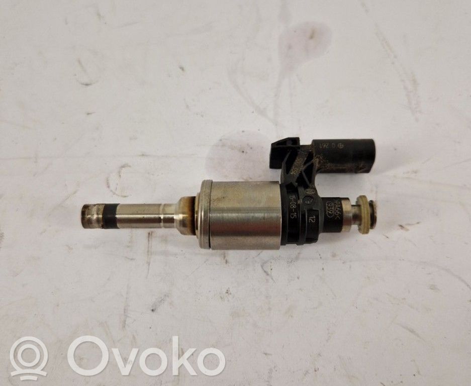 Volkswagen PASSAT B8 Injector combustibil 