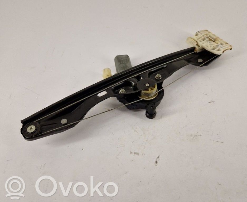 BMW 3 F30 F35 F31 Meccanismo di sollevamento del finestrino posteriore senza motorino 