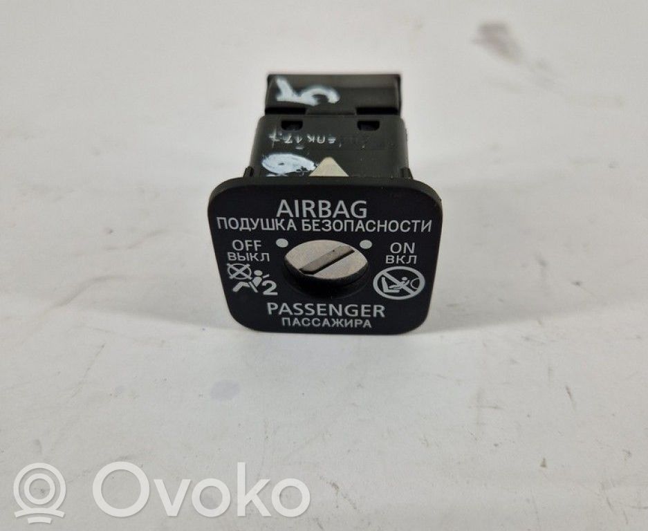 Mitsubishi Outlander Interruttore airbag passeggero on/off 