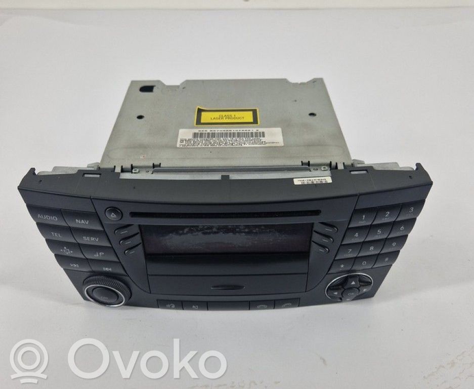 Mercedes-Benz E W211 Panel / Radioodtwarzacz CD/DVD/GPS 