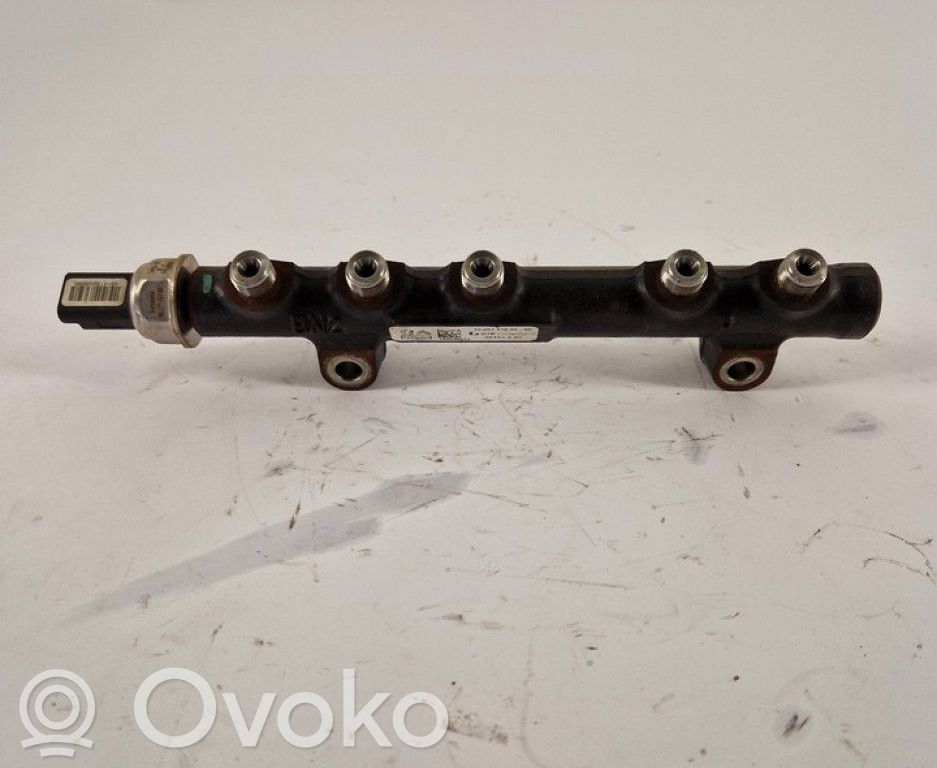 Volvo V40 Rampă alimentare injectoare 