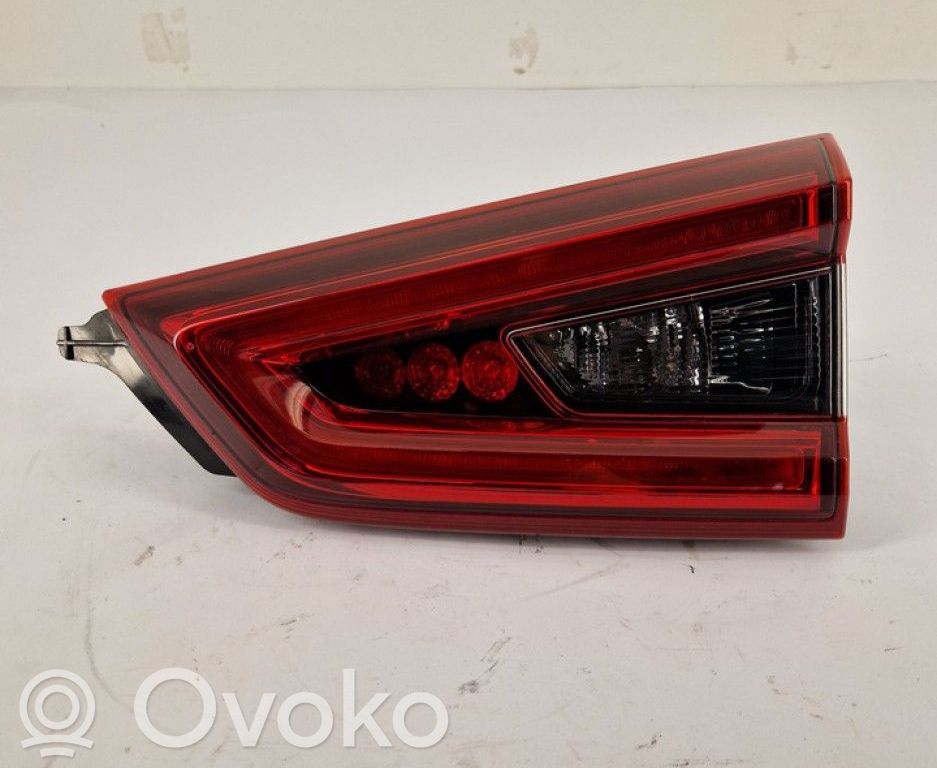 Nissan Qashqai Luci posteriori del portellone del bagagliaio