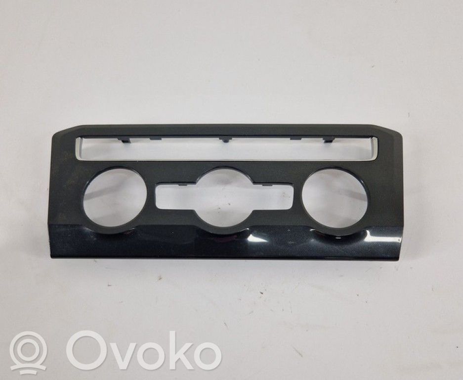 Volkswagen Tiguan Allspace Climate control/heater control trim 