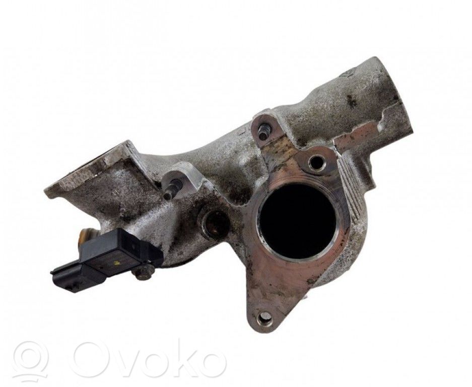 Mercedes-Benz A W176 Valvola di raffreddamento EGR