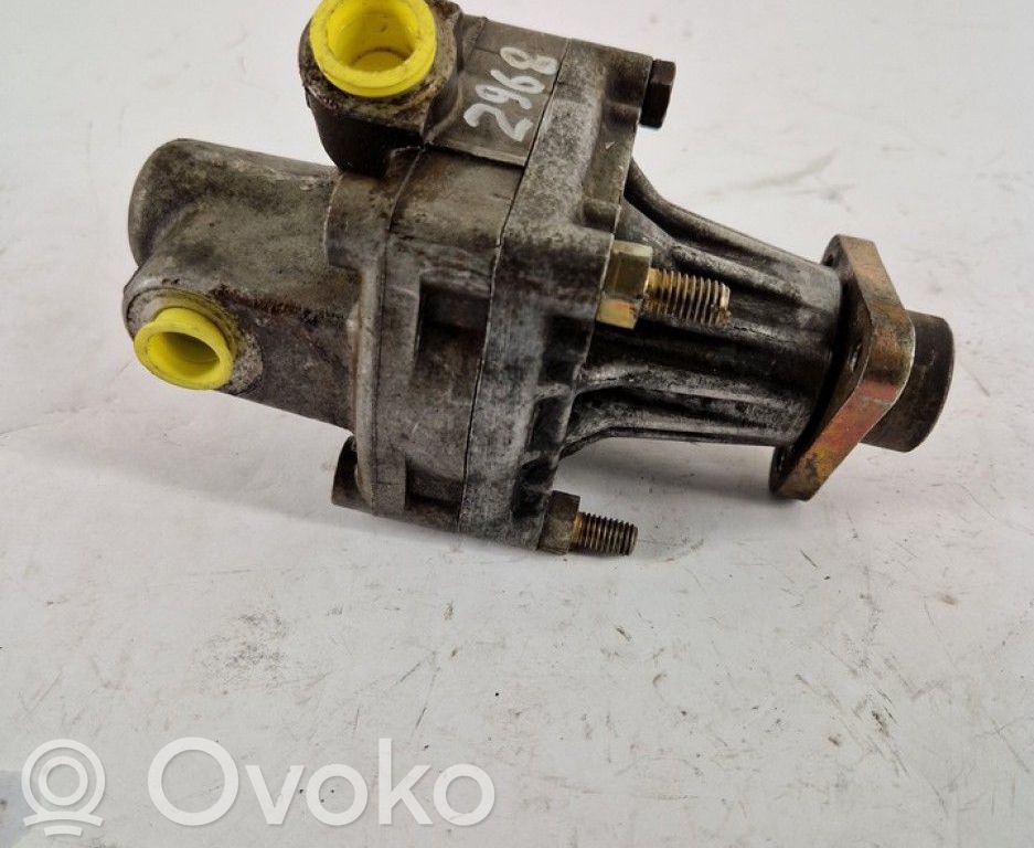 Audi 80 90 B3 Ohjaustehostimen pumppu 