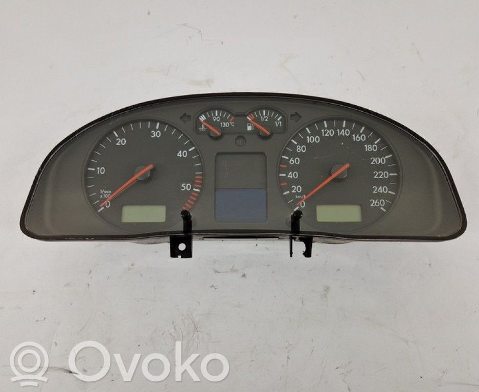 Volkswagen PASSAT B5 Vitezometru (grup de instrumente) 
