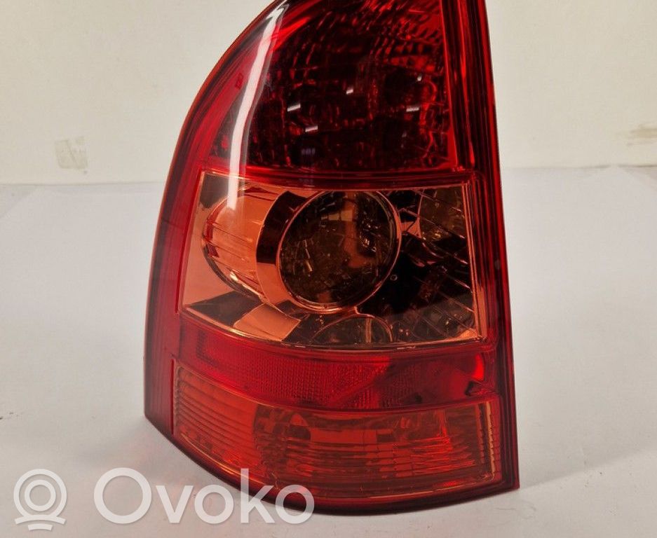 Toyota Corolla E120 E130 Luci posteriori 