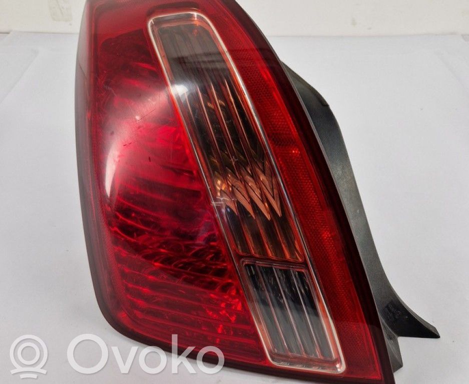 KIA Opirus Luz trasera/de freno 