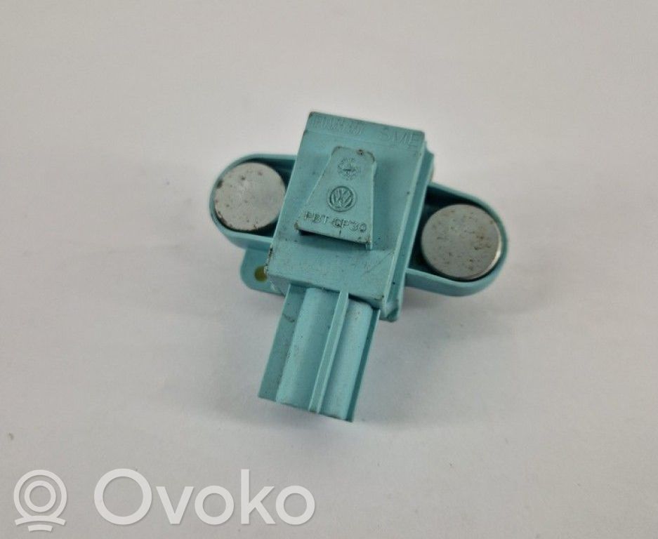 Sensor impacto/accidente para activar Airbag   4F0955557,4F0955557,4F0955557