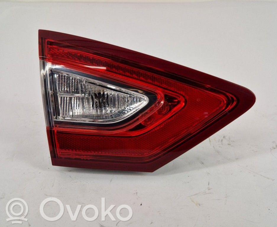 Ford Mondeo MK V Takaluukun takavalot 