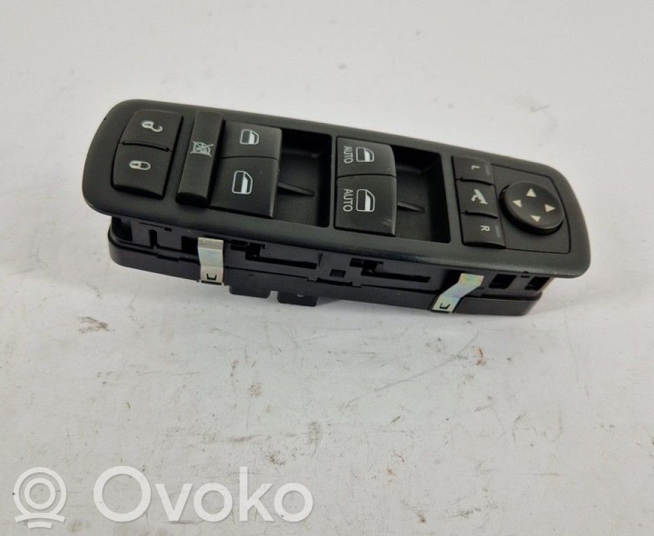 Jeep Cherokee Interruptor del elevalunas eléctrico 