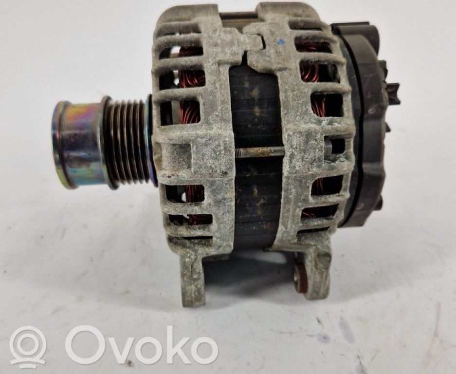 Volkswagen PASSAT B8 Generatore/alternatore 
