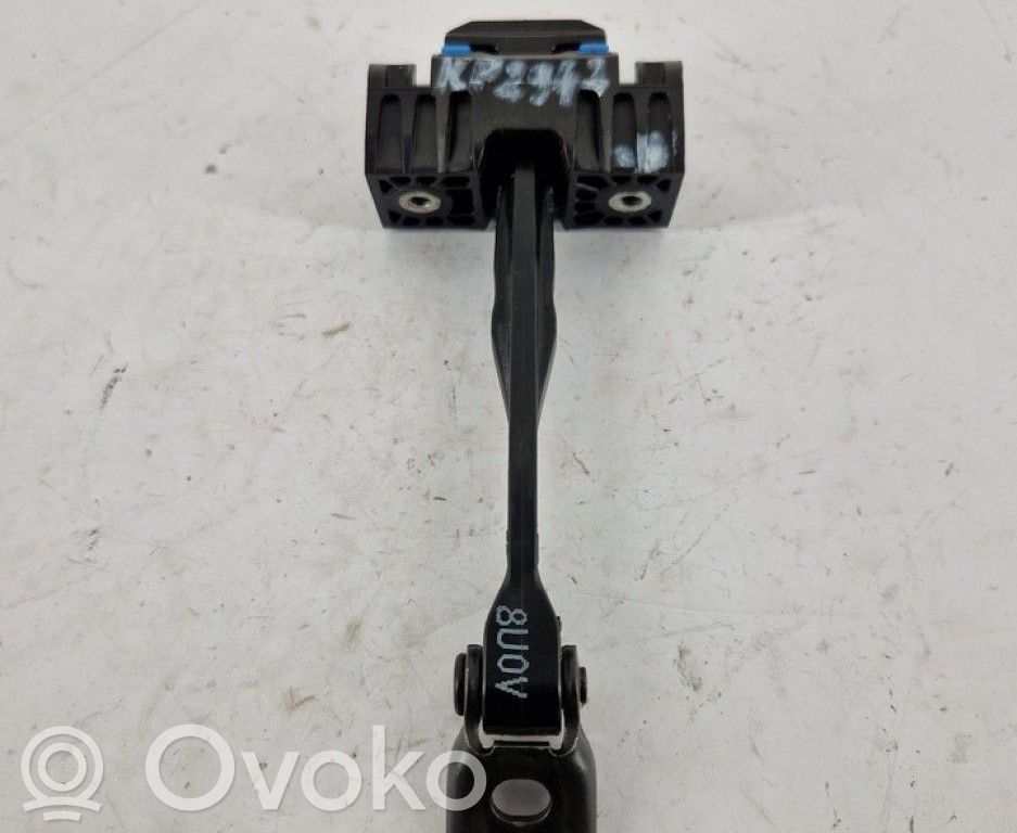 Audi Q3 8U Etuoven pidätin 