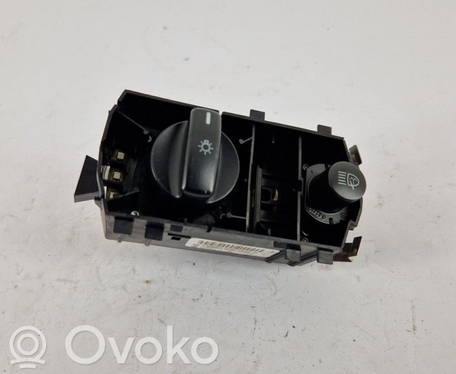 Mercedes-Benz R W251 Interruttore luci