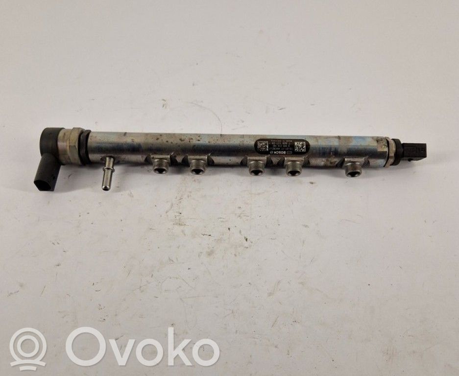 BMW 3 F30 F35 F31 Rampă alimentare injectoare 