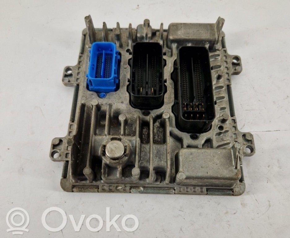 Opel Insignia B Moottorin ohjainlaite/moduuli 