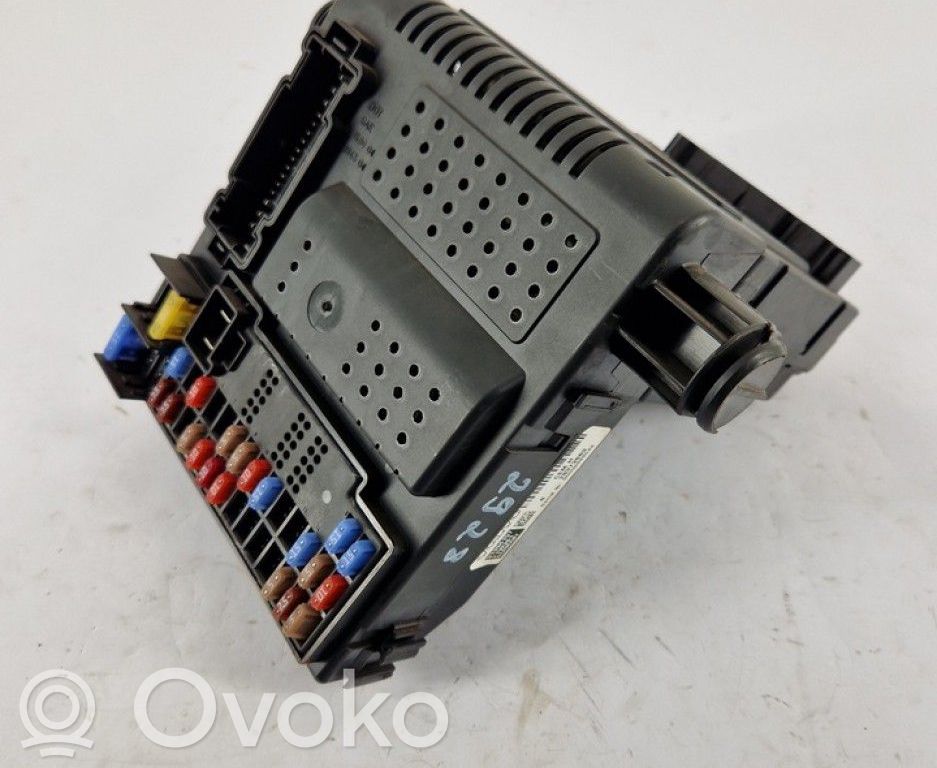 Volvo XC90 Sulakemoduuli 