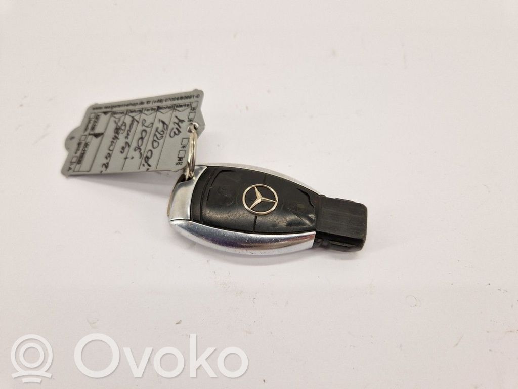 Mercedes-Benz E W211 Clé / carte de démarrage 