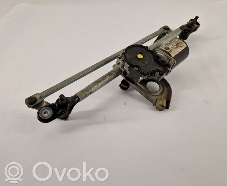 BMW 3 F30 F35 F31 Etupyyhkimen vivusto ja moottori 