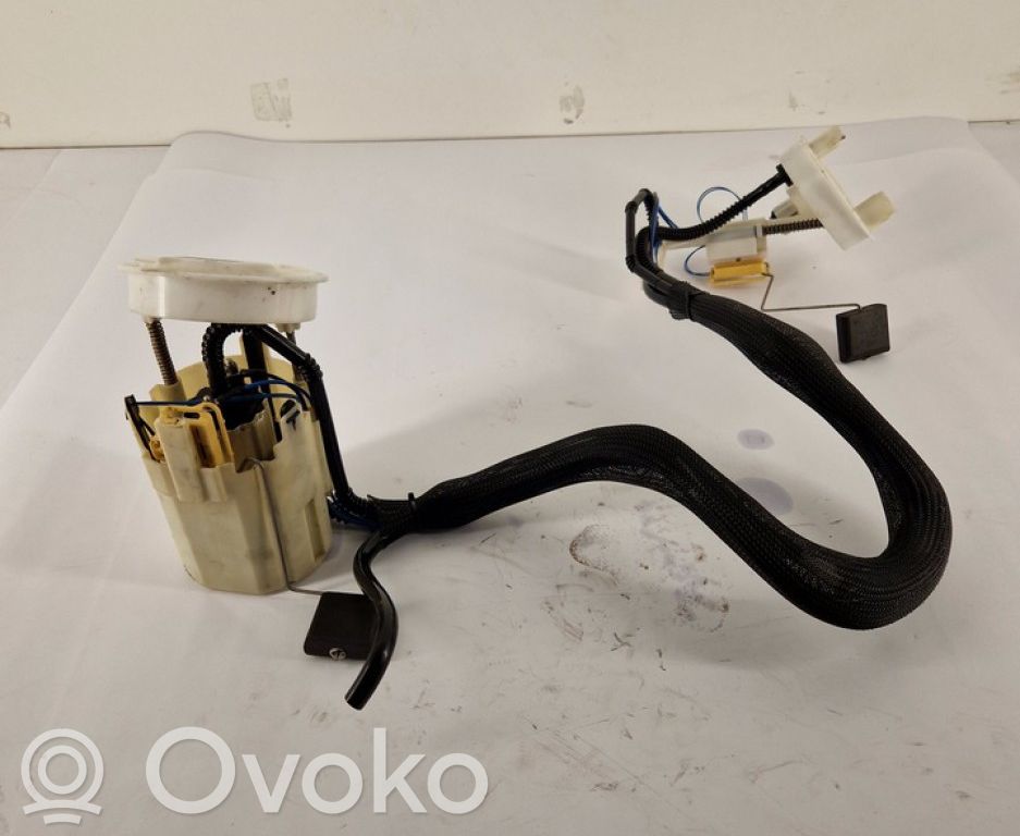 Mercedes-Benz E W211 Pompă combustibil în rezervor 