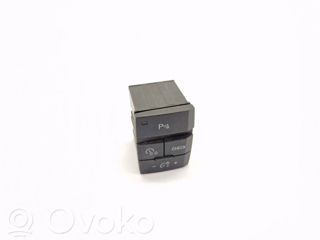 Audi Q7 4L Schalter Einparkhilfe Parktronic PDC