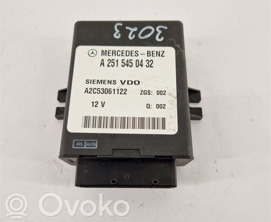 Mercedes-Benz E W211 Priekabos kablio valdymo blokas