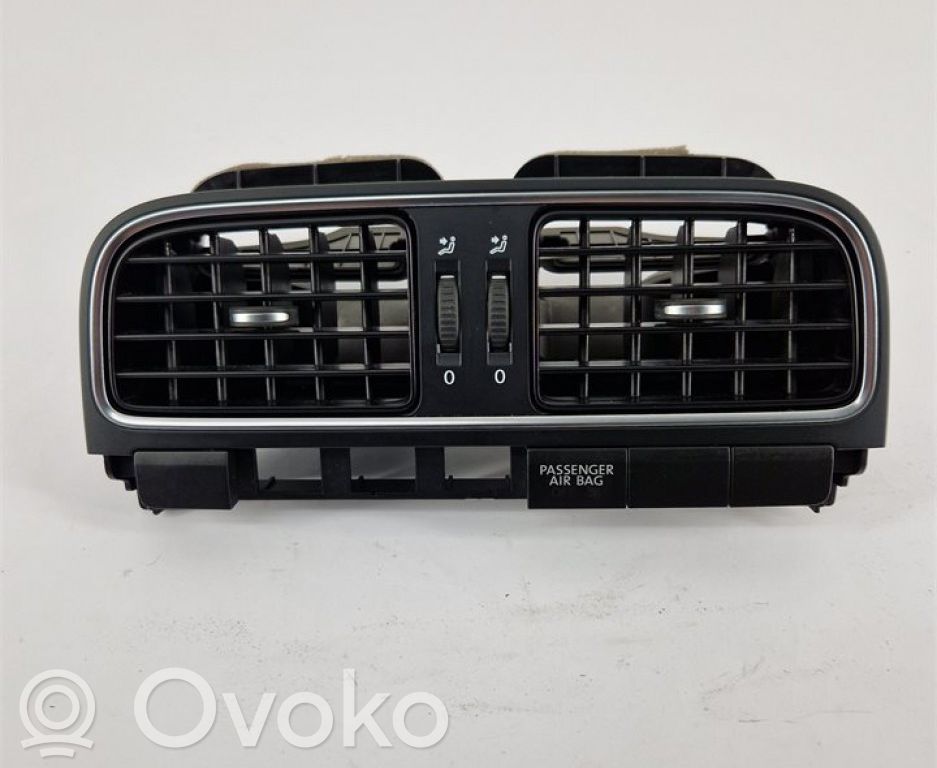 Volkswagen Polo V 6R Centrālais gaisa ventilācijas režģis 
