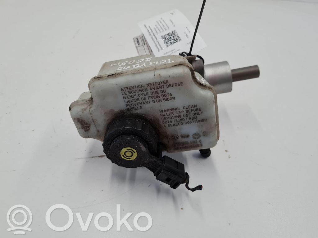 Volkswagen Touran I Master brake cylinder 