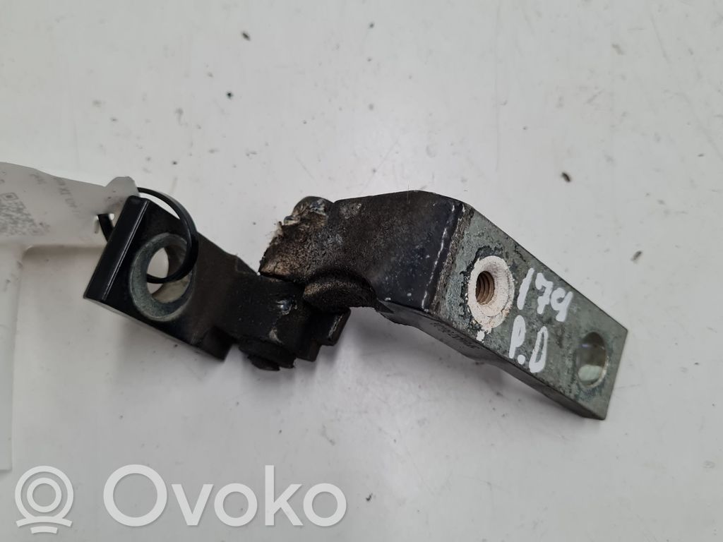 Seat Altea XL Front door upper hinge 