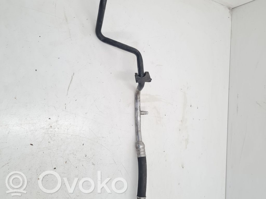 Audi A8 S8 D3 4E Ilmastointilaitteen putki (A/C) 