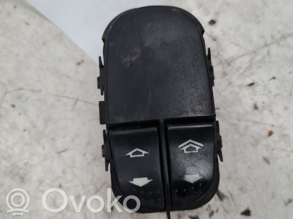 Ford Focus Electric window control switch 