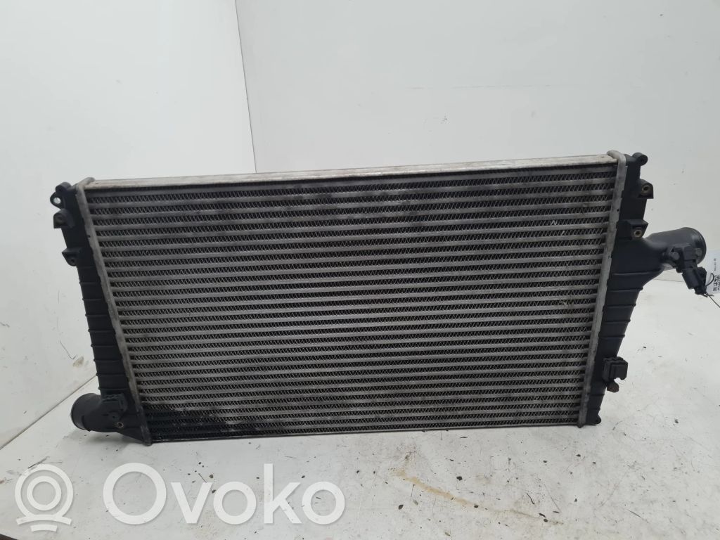 Audi A6 Allroad C5 Interkūlerio radiatorius 