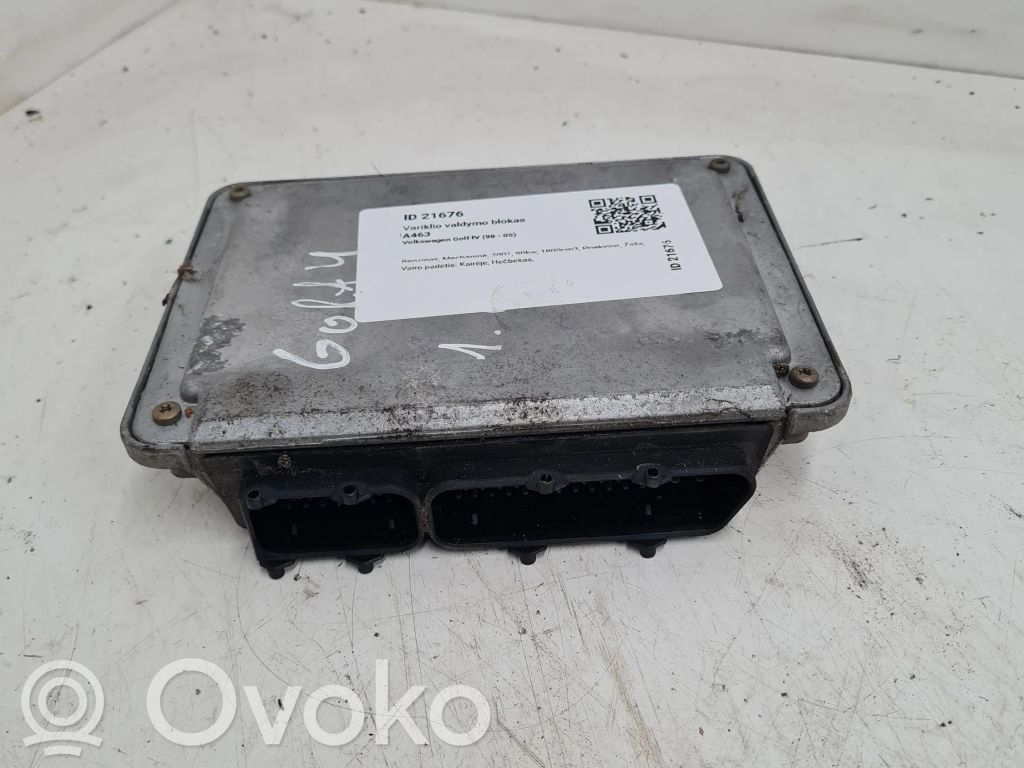 Volkswagen Golf IV Engine control unit/module 