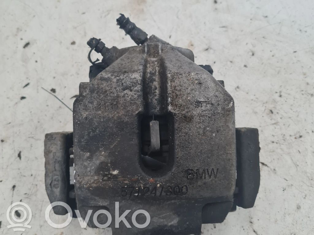 Front brake caliper
