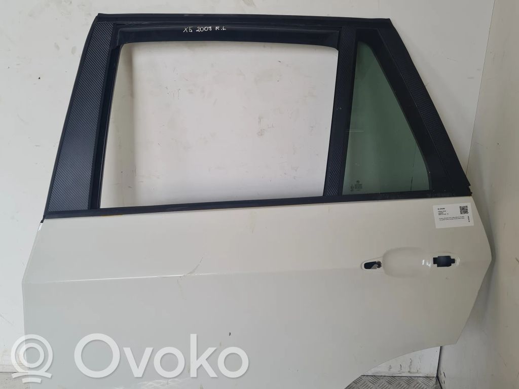 Rear door