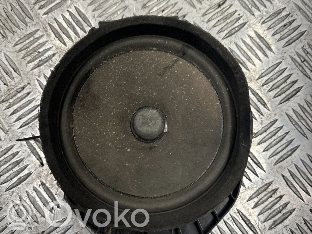 Panel speaker