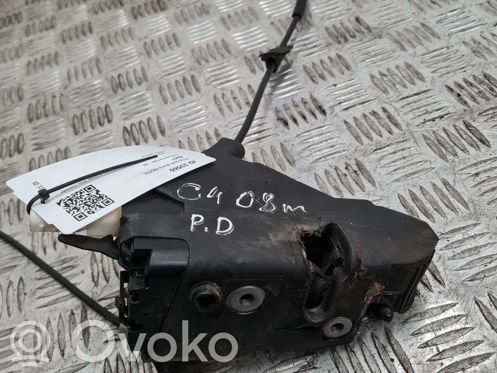 Citroen C4 I Priekšpusē slēdzene 