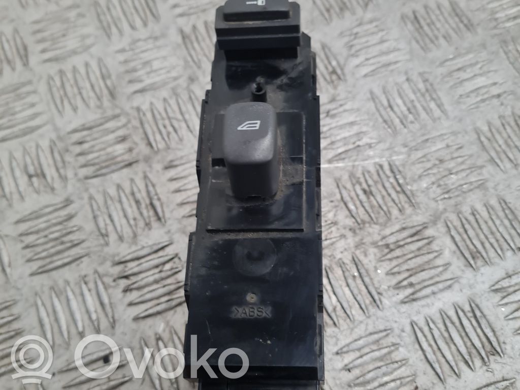 Elektrisko logu slēdzis