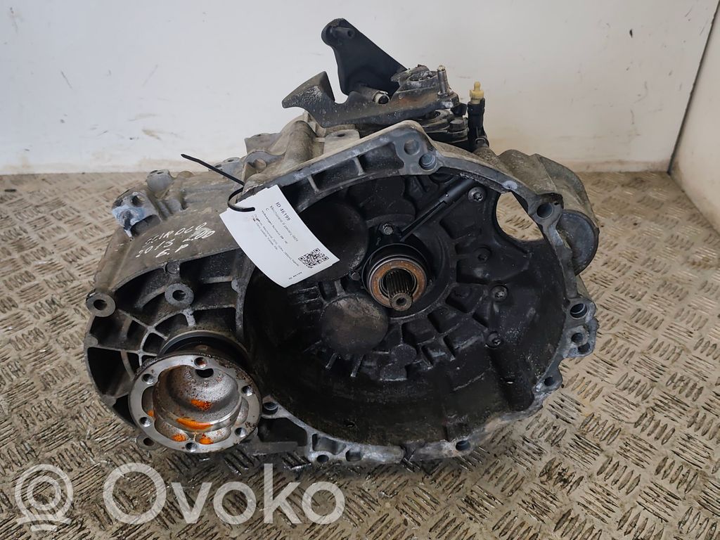 Manual 6 speed gearbox   02Q301103