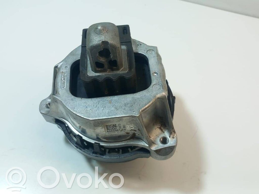 BMW 5 G30 G31 G38 Engine mount bracket 