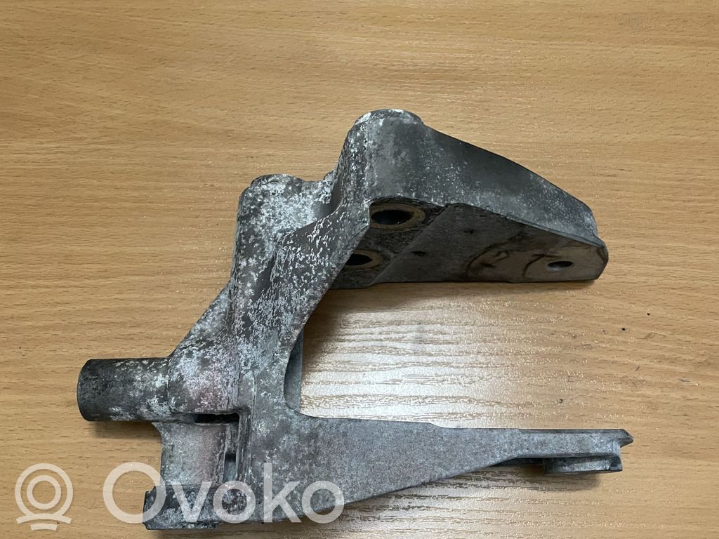 Opel Antara Gearbox mounting bracket 