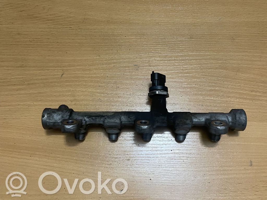 Renault Master III Kraftstoffverteiler Einspritzleiste Verteilerrohr 