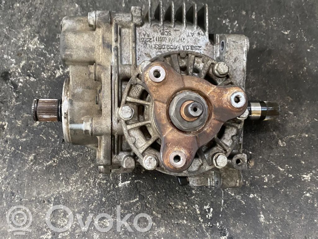 Audi Q3 8U Skrzynia rozdzielcza / Reduktor 