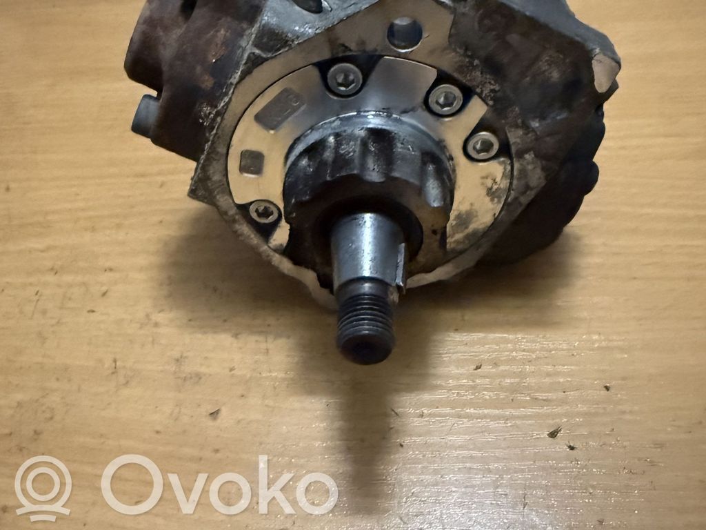 Mitsubishi L200 Pompa wtryskowa wysokiego ciśnienia 